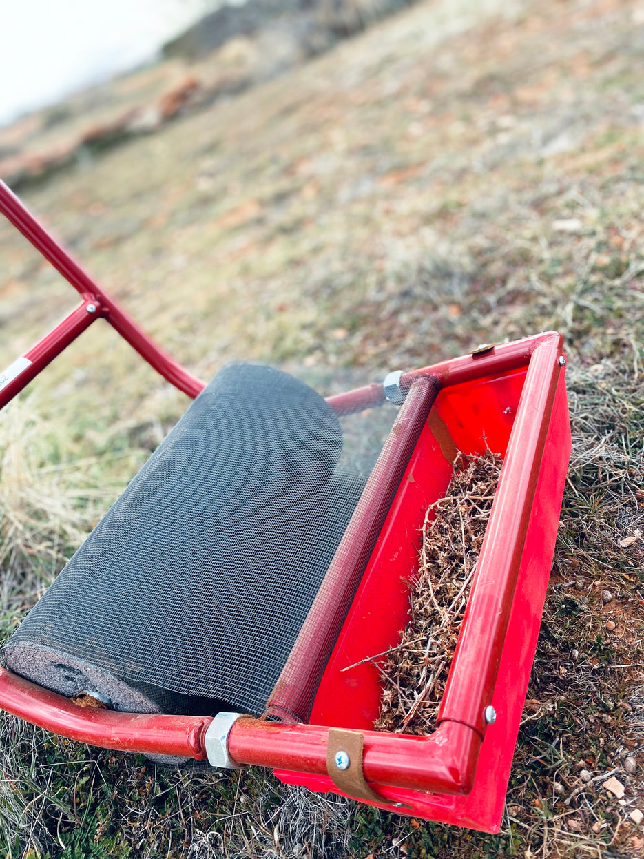 Goat Head & Grass Burr Remover - The Sticker Burr Roller
